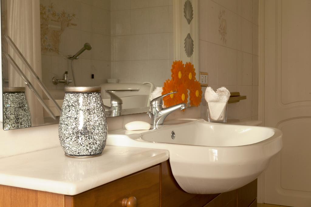 Dimora Rinaldi Apartment Empoli Luaran gambar